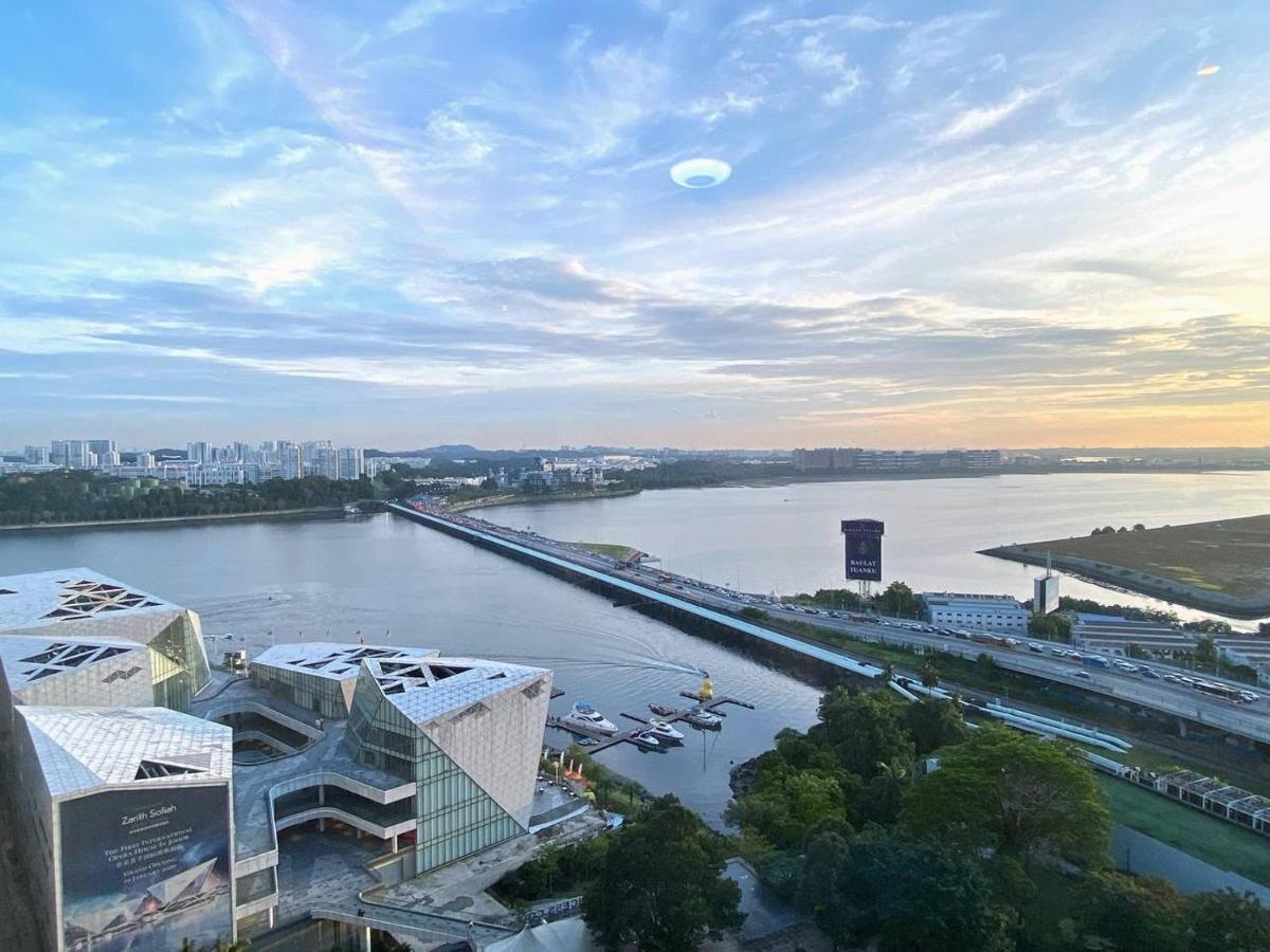 R&F Princess Cove Jb Apartment Suites By Sc Homestay Johor Bahru Bagian luar foto