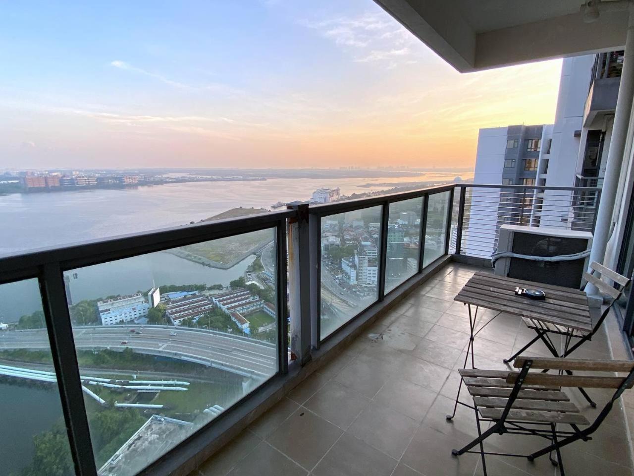 R&F Princess Cove Jb Apartment Suites By Sc Homestay Johor Bahru Bagian luar foto