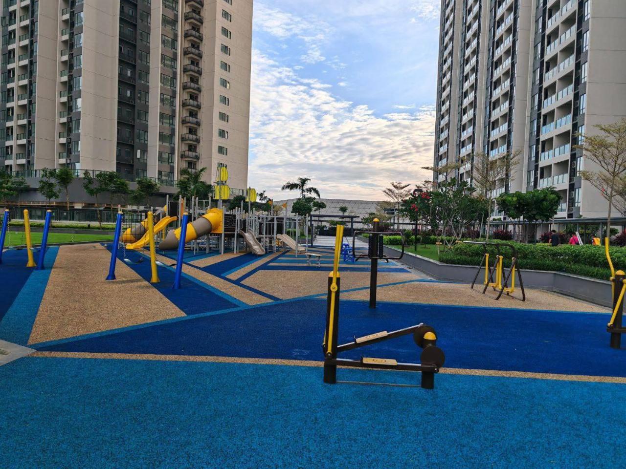 R&F Princess Cove Jb Apartment Suites By Sc Homestay Johor Bahru Bagian luar foto